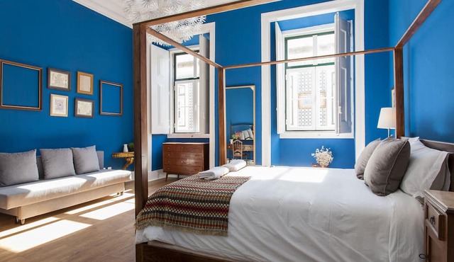 Big Bairro Alto 2E up to 27 guests by Central Hill