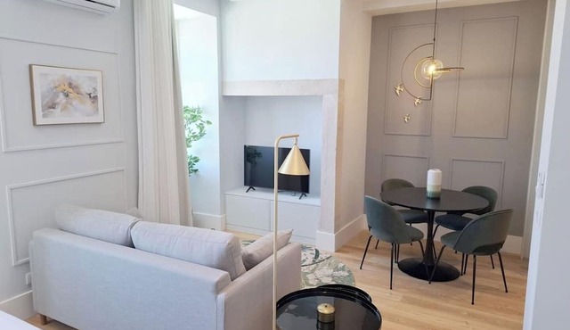 Apartment 306 Lisbon 1 bedroom Balcony A/C