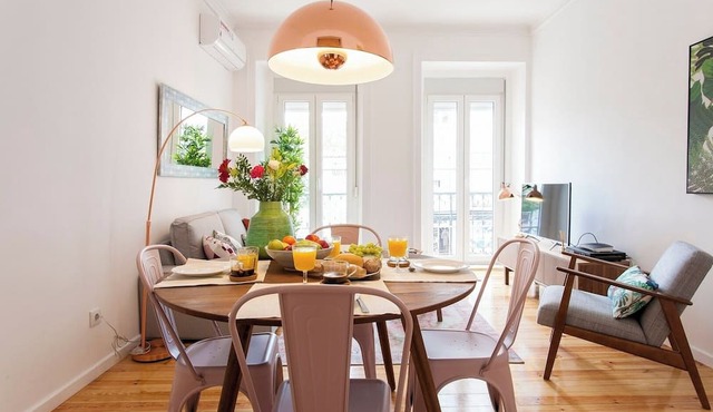 2 SUITES Stylish flat @Principe Real! Great WI-FI!