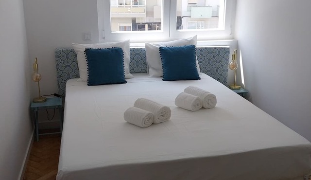 2BDR Flat 5min walk to subway & green park