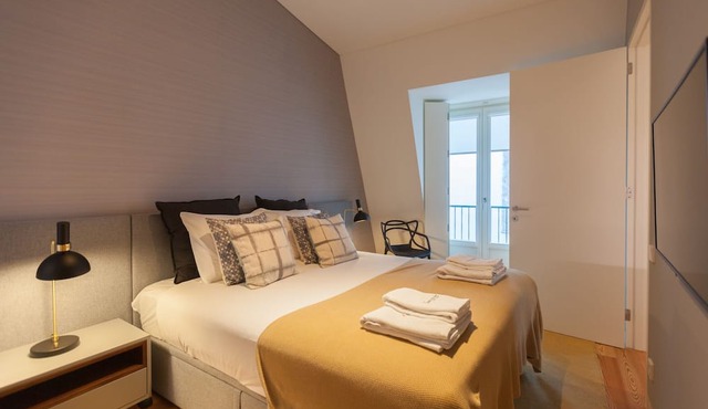 FLH Chiado Stylish Flat