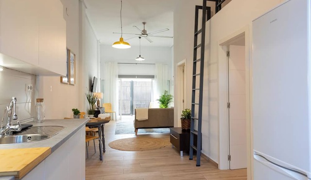 Oasis Urbano Elche - Terrace and Palm Grove Views in Elche
