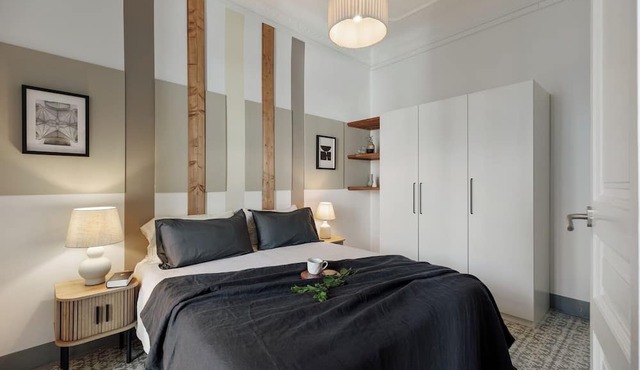 Kaftan - 5 bedrooms and balcony in Eixample Dreta