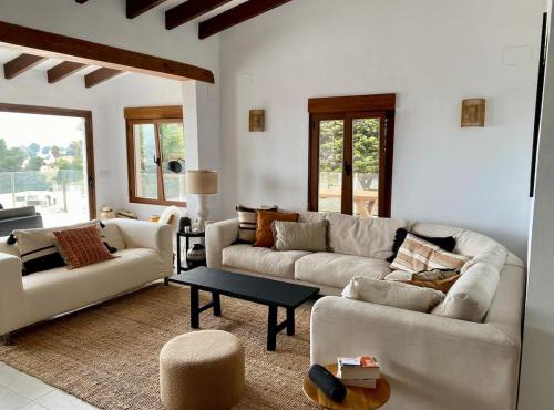 Beautiful villa with splendid view and private pool