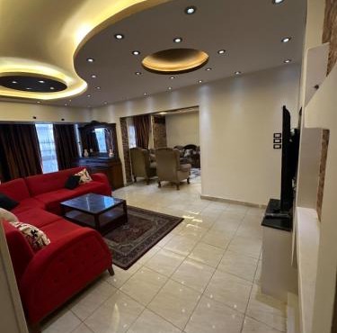 Hotel apartment in the heart of October