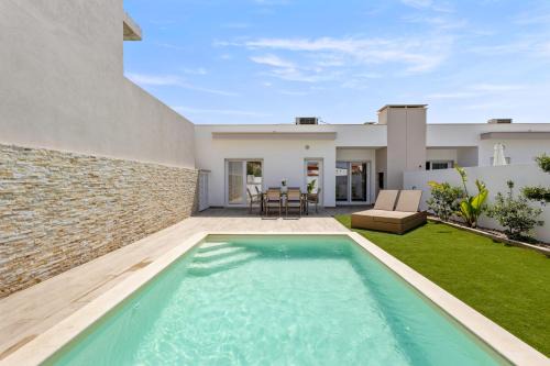 Casa Dana By RibAmor - New Villa with Heated Pool