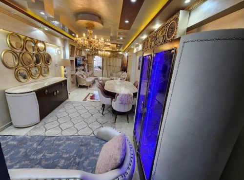 White Rose Luxury air-conditioned hotel apartment with a sea view