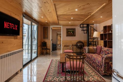 Maison Jwar - Charming Caravan Experience - Unique Summer Getaway