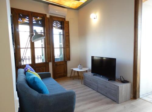 Feel at Sants Apartments