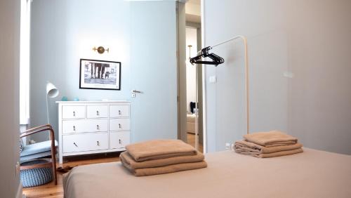 Beautiful and Stylish 5BR in the heart of Chiado