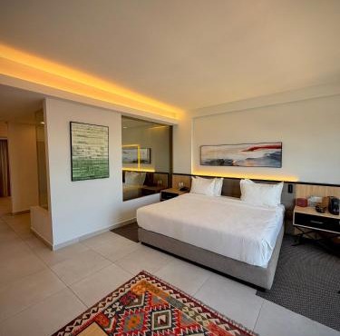 The View - Saint George Hotel