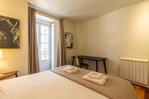 Chiado Deluxe Terrace 3 BR Apartment