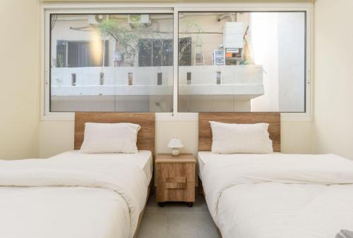 Curl 2-Bedroom Apartment in Gemmayzeh