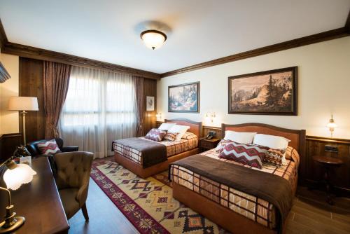 PortAventura Hotel Colorado Creek - Includes unlimited access to PortAventura Park & 1 access to Ferrari Land