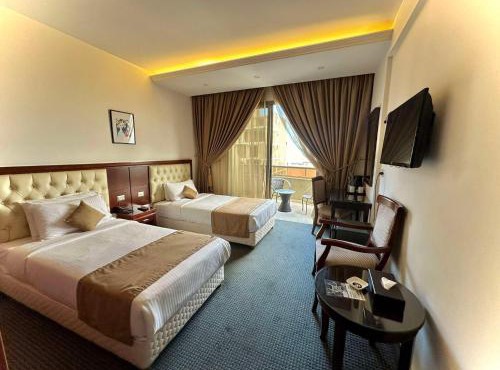 Midtown Hotel & Suites