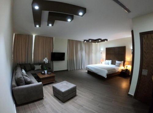 Eden Hotel